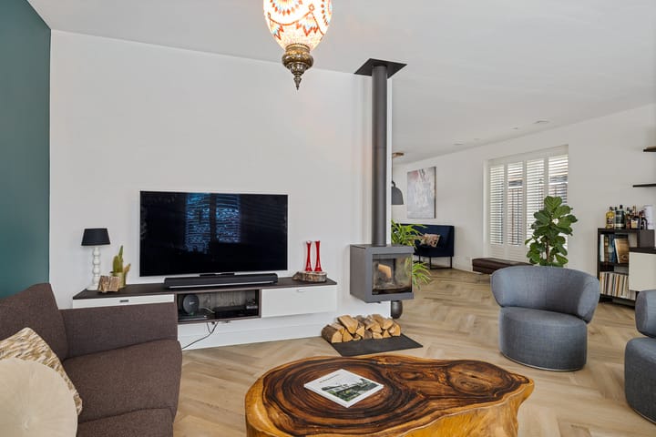 Photo 3 of Bosstraat 84-C