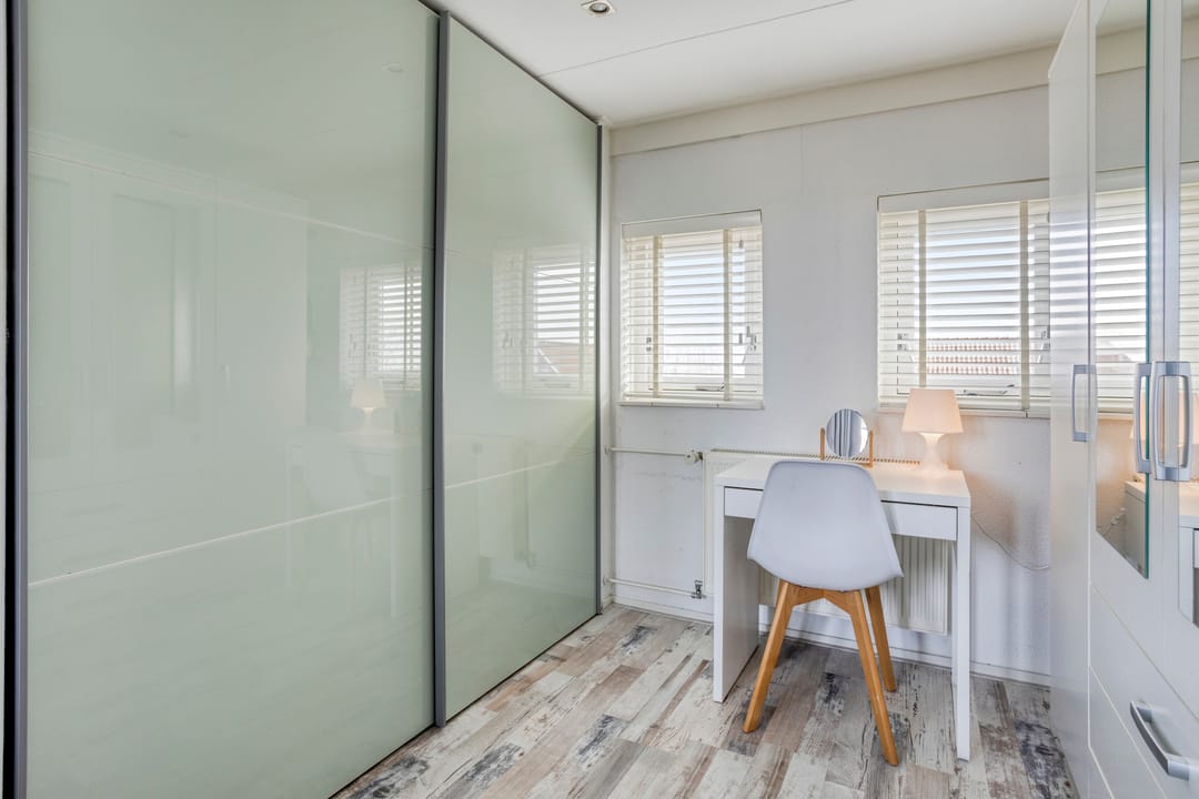 Photo 38 of Middensluis 4