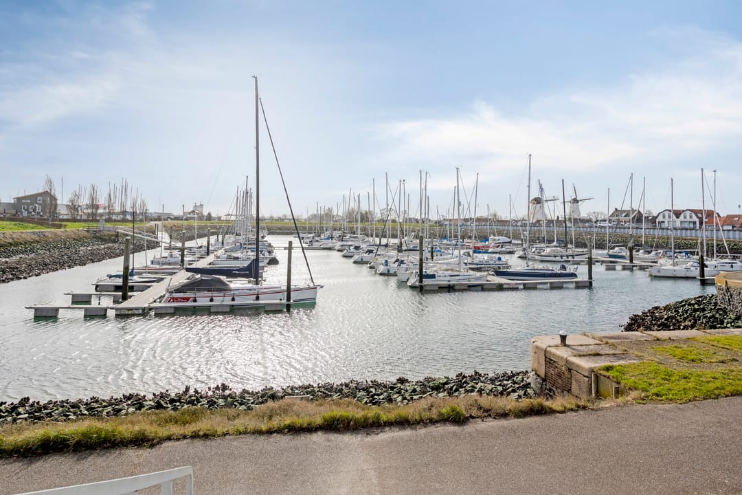 Photo 46 of Middensluis 4