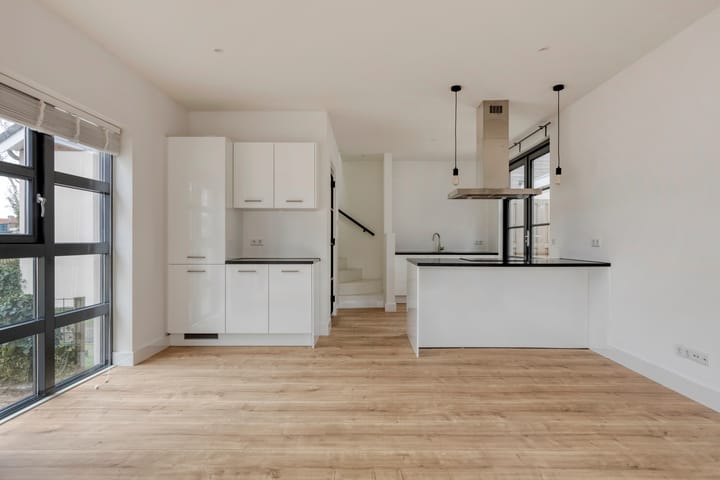 Foto 3 van Van Limburg Stirumlaan 36-C