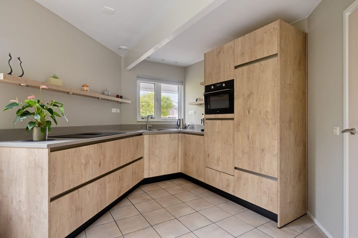 Photo 14 of Indira Gandhilaan 31