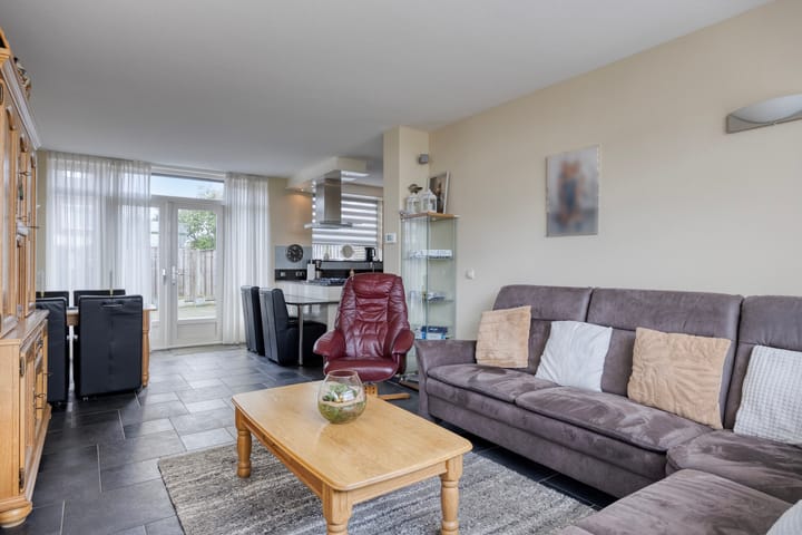 Foto 6 van Van Duivenvoordestraat 25