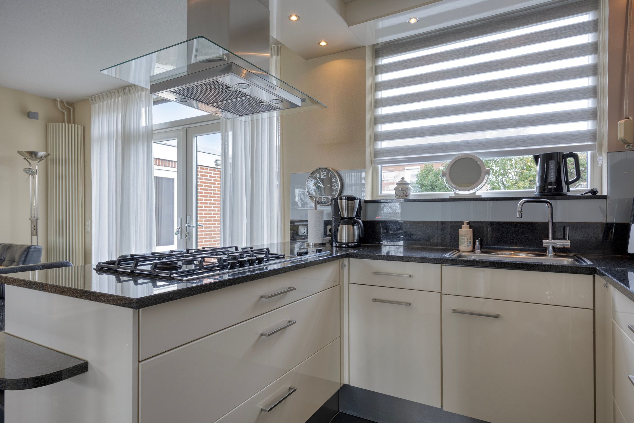 Foto 12 van Van Duivenvoordestraat 25