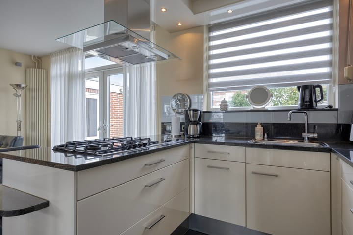 Foto 12 van Van Duivenvoordestraat 25