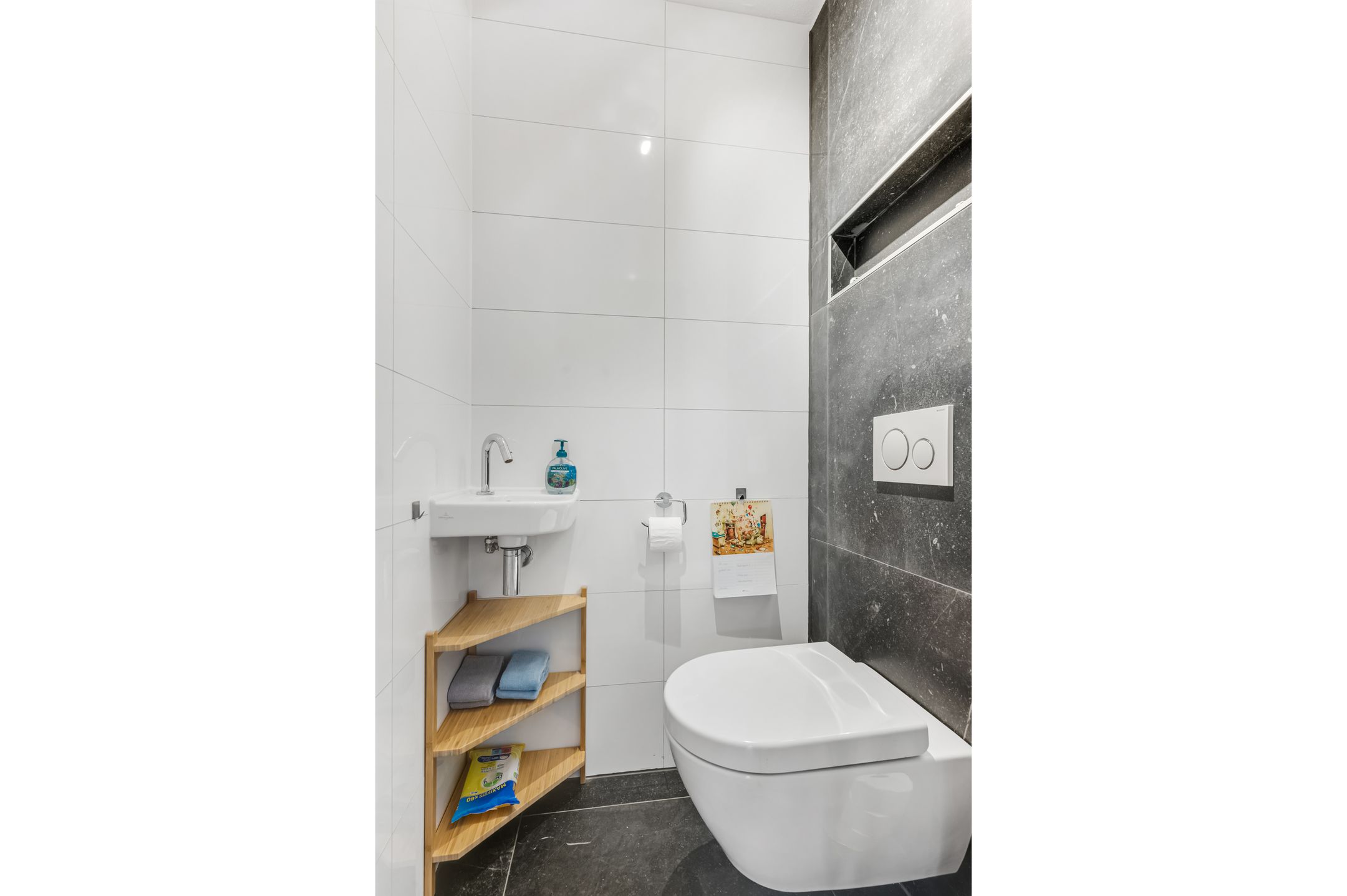 Photo 15 of J.H. Knobboutstraat 7