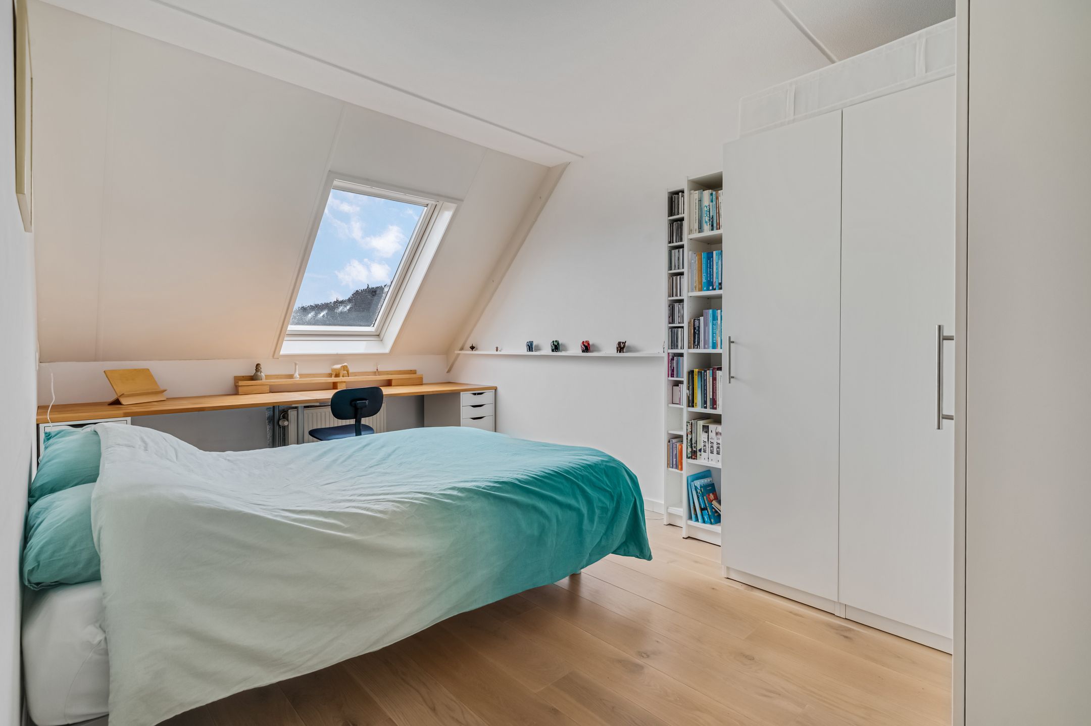 Photo 24 of J.H. Knobboutstraat 7