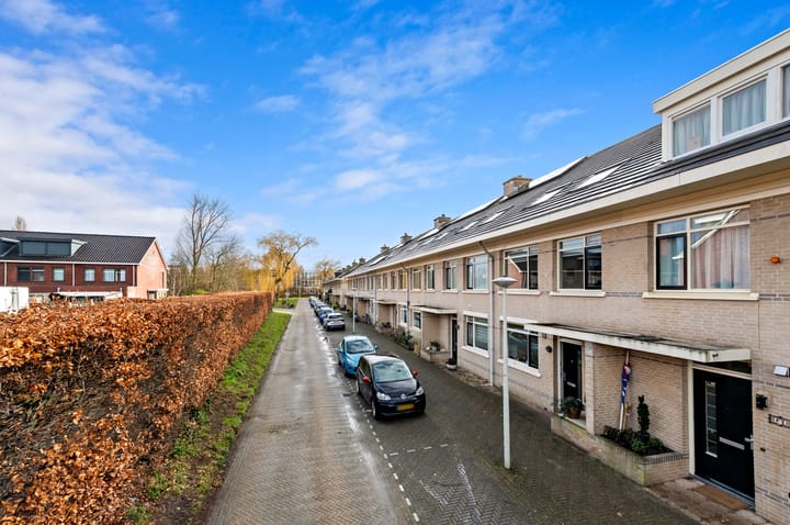 Photo 3 of Constance Gelderblomlaan 60