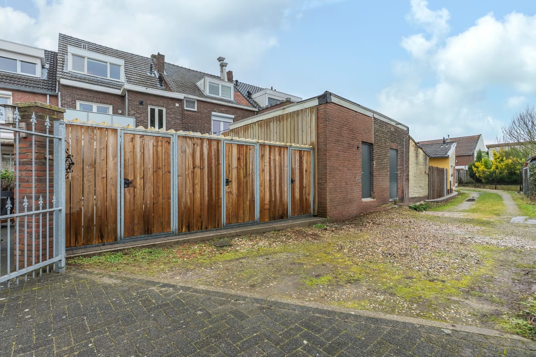 Foto 37 van Ambyerstraat Noord 125-A