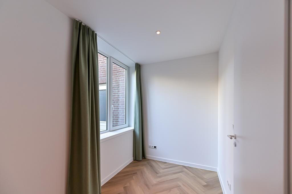 Foto 8 van Schoolstraat 37