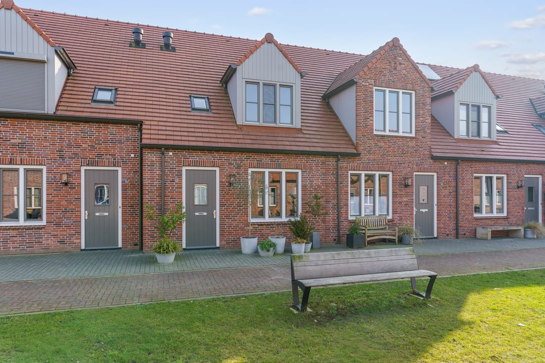 Foto 1 van Grenenhout 17
