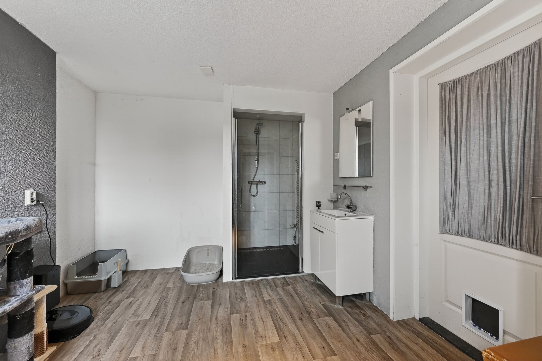 Photo 15 of Anker 53