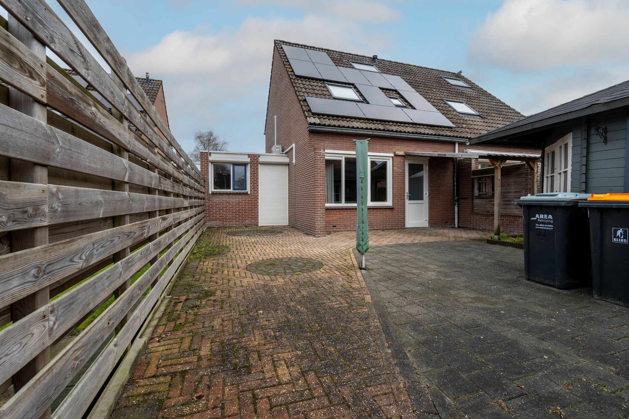 Photo 36 of Anker 53