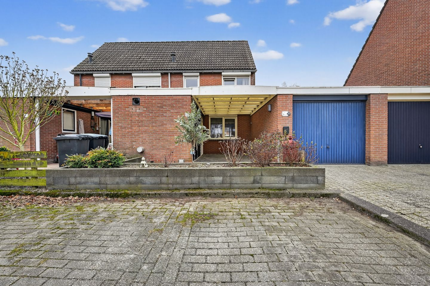 Photo 44 of Anker 53