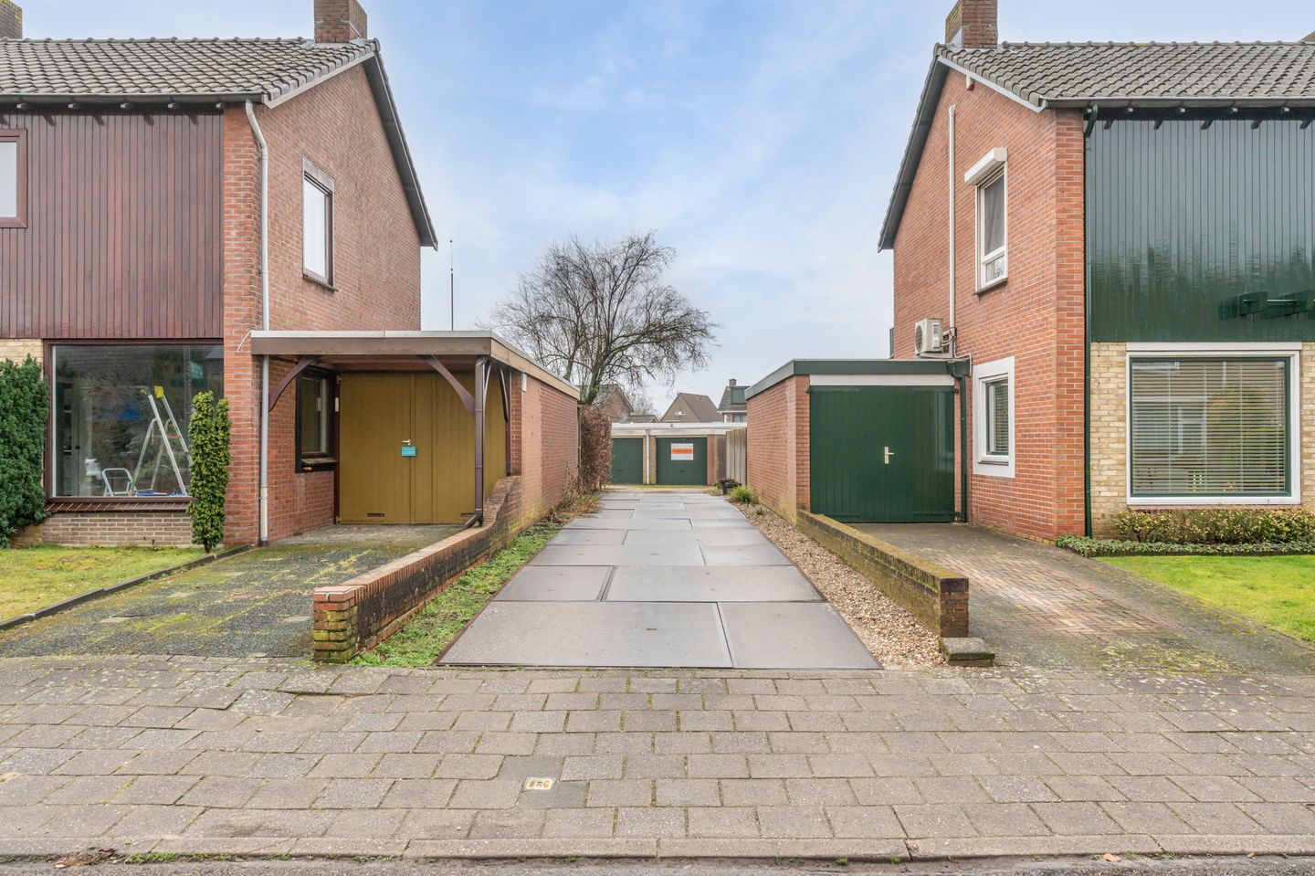 Bekijk foto 1 van Europalaan