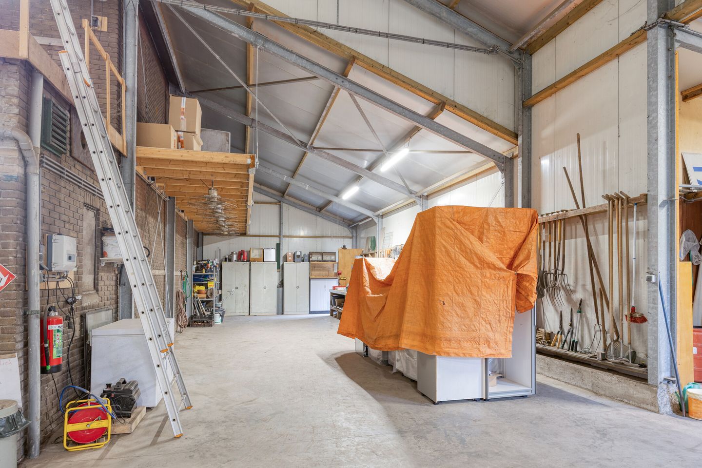 Bekijk foto 3 van Leidsevaart 192