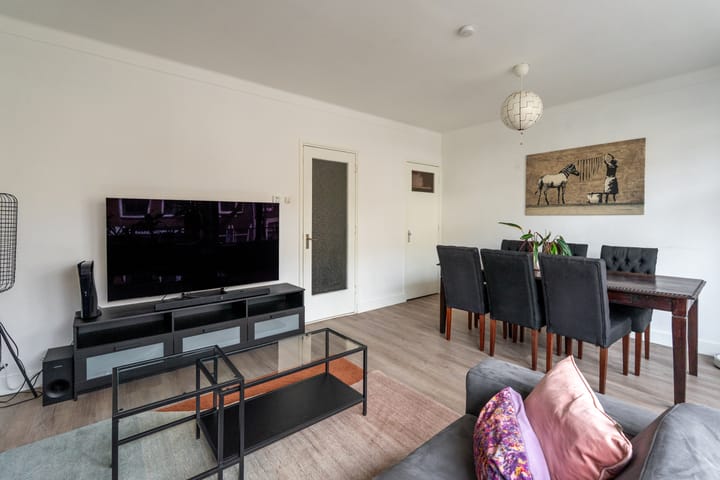 Foto 5 van Bloemenburgerhof 16