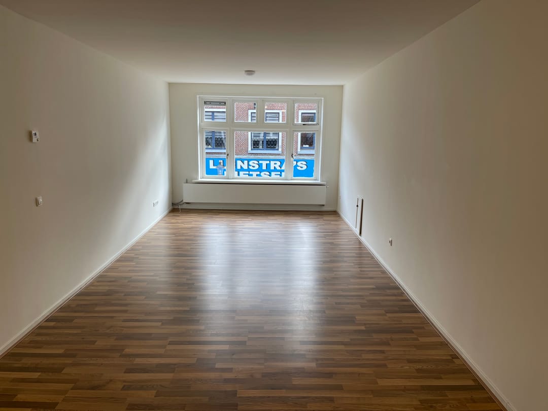 Photo 7 of Voorstraat 77-A