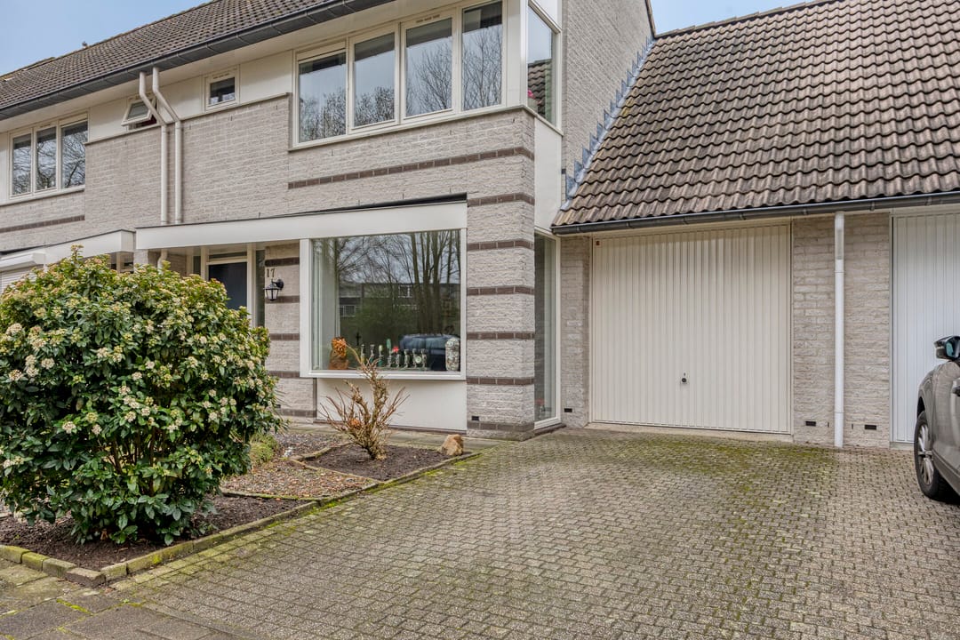 Photo 11 of Locatellistraat 17