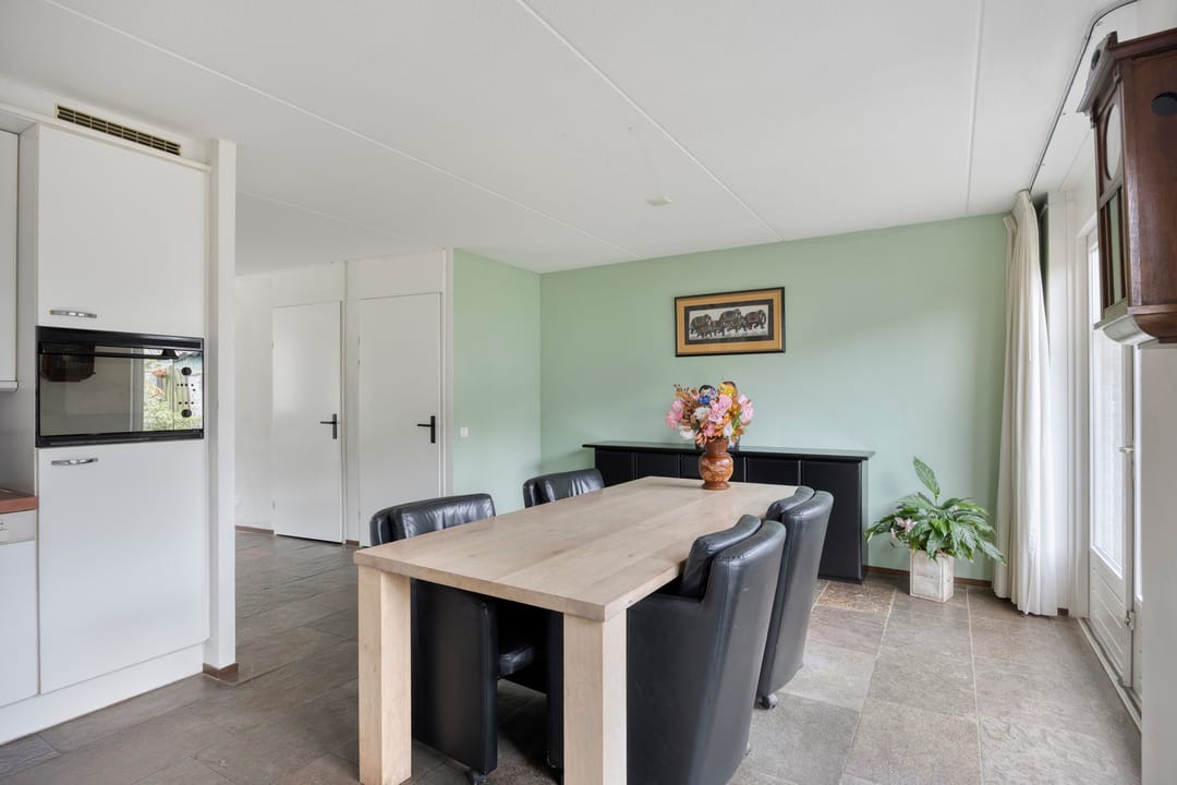 Photo 17 of Locatellistraat 17