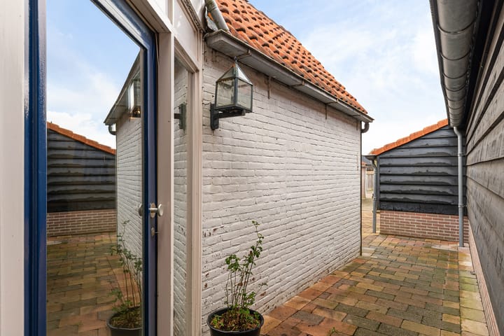 Starter home in the heart of Genemuiden — 38