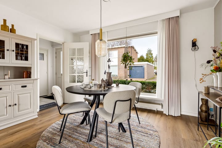 Sustainable Terraced Home with Sunny South-Facing Garden in Rosmalen Molenhoek — 22