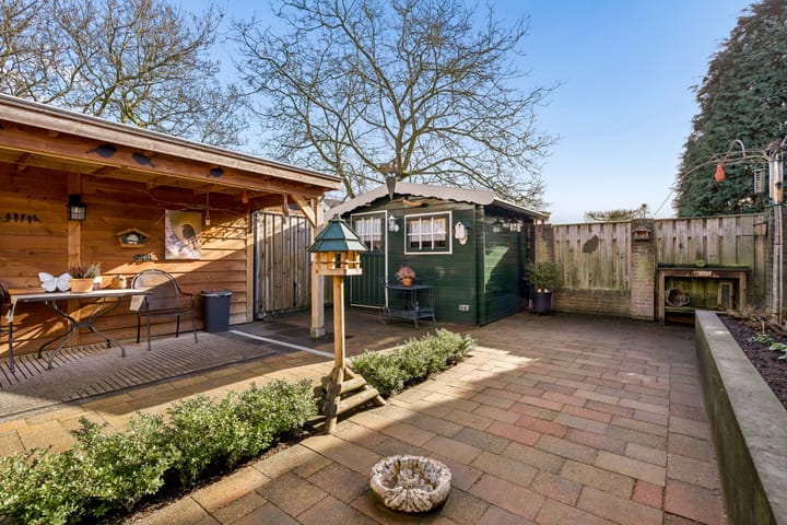 Sustainable Terraced Home with Sunny South-Facing Garden in Rosmalen Molenhoek — 36