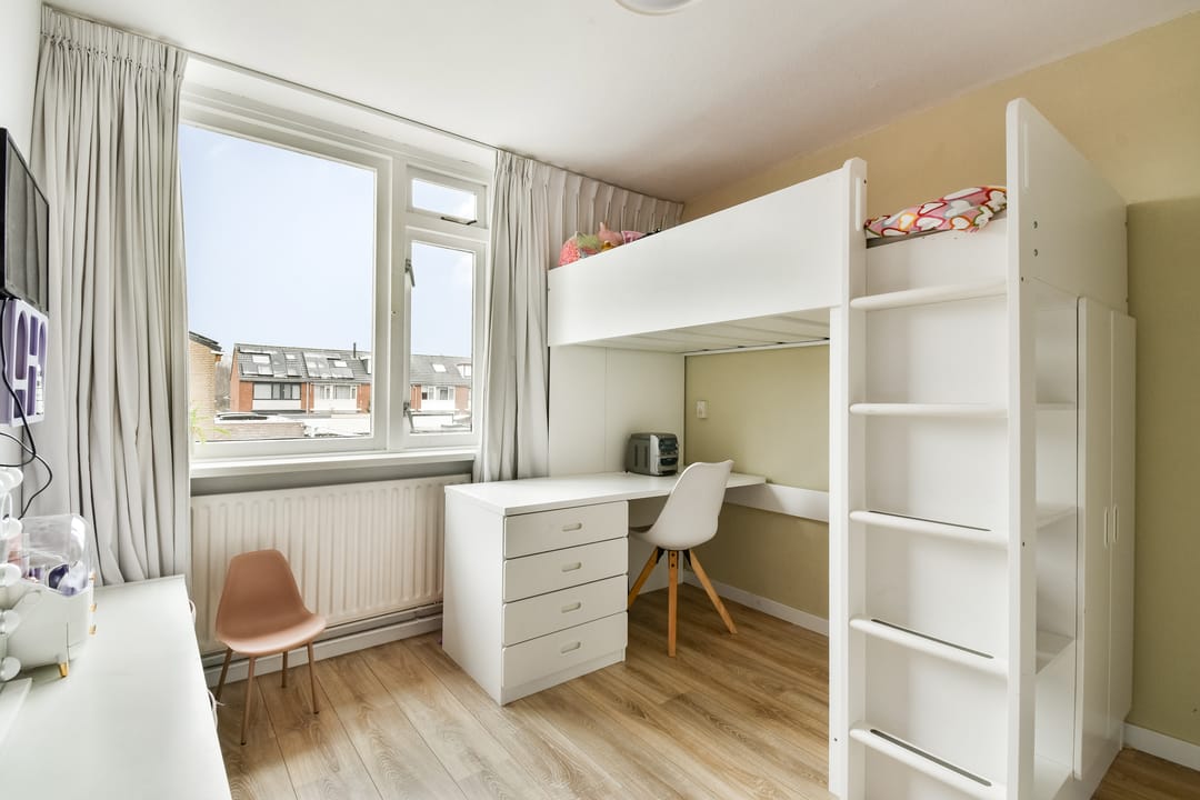 Modern 5-Room Terraced House in Drevenbuurt on Own Land — 16