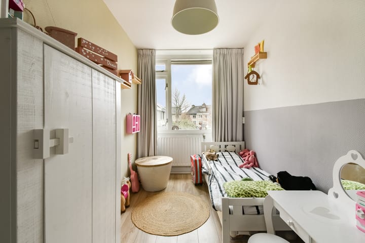 Modern 5-Room Terraced House in Drevenbuurt on Own Land — 34