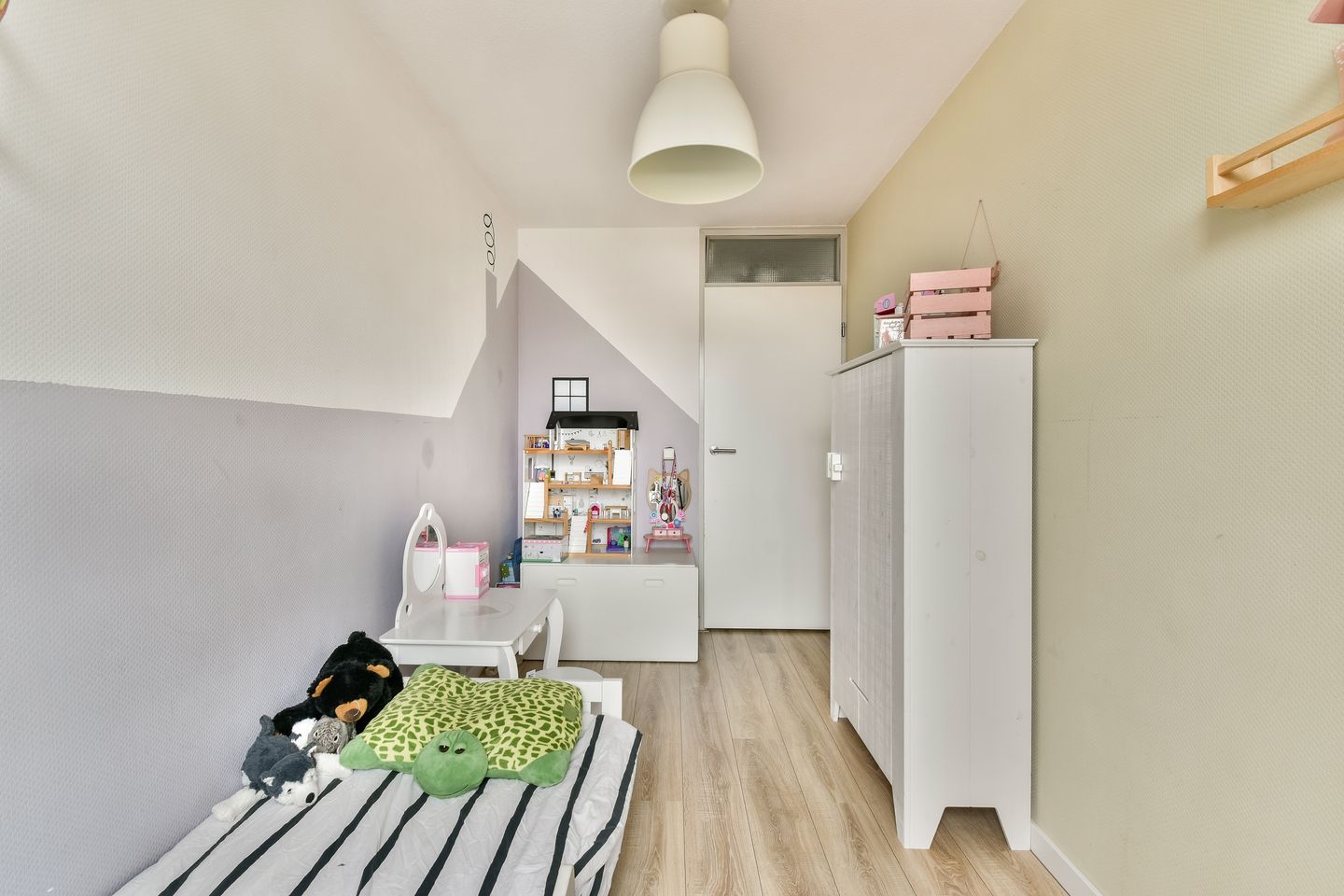 Modern 5-Room Terraced House in Drevenbuurt on Own Land — 37