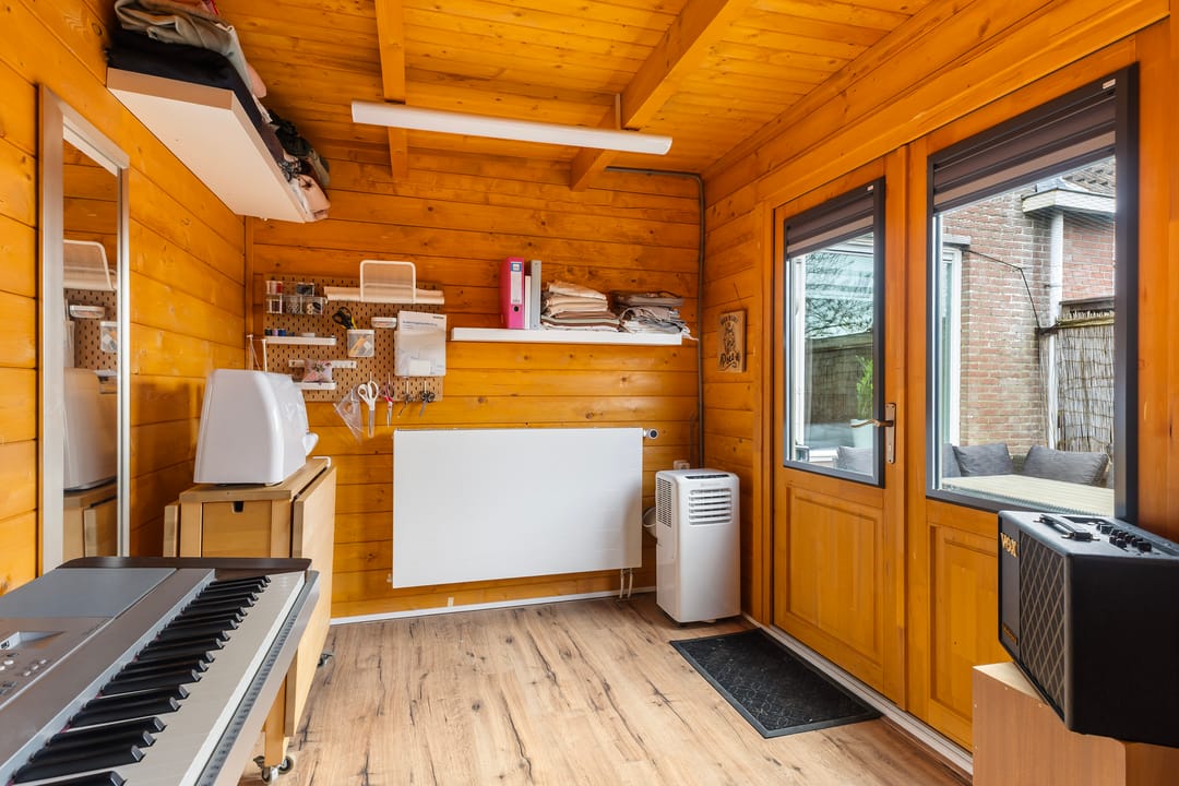 Photo 28 of De Leeuw 61