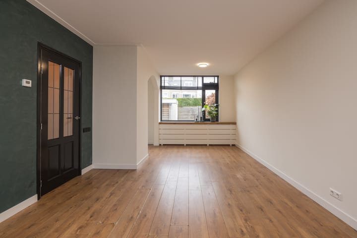 Well-maintained family home in quiet Sassenheim neighborhood — 14