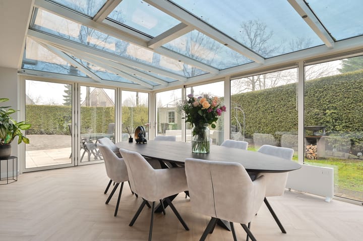 Luxury Villa in Verzetswijk with 227m² Living Space, Conservatory and Premium Kitchen — 36