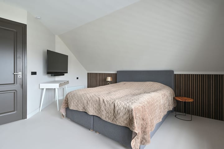 Luxury Villa in Verzetswijk with 227m² Living Space, Conservatory and Premium Kitchen — 56