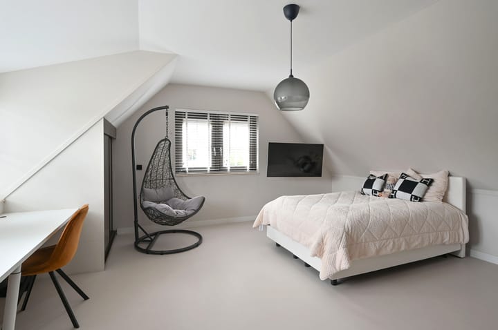 Luxury Villa in Verzetswijk with 227m² Living Space, Conservatory and Premium Kitchen — 60