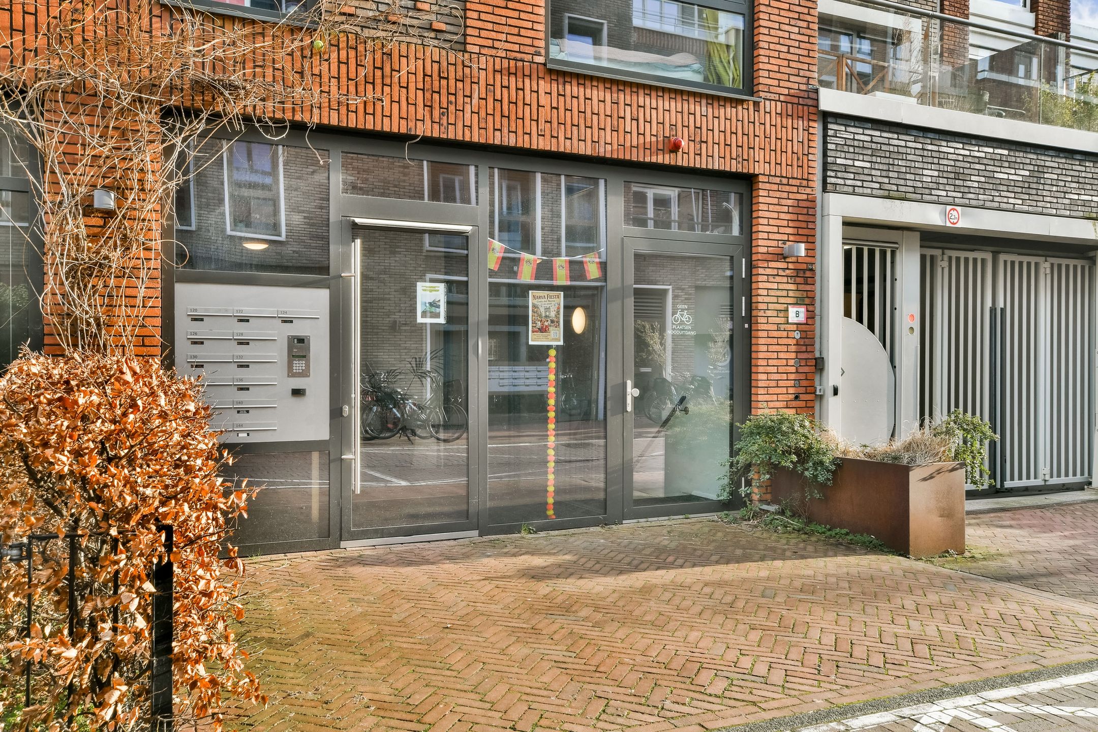 Photo 6 of Narva-eiland 142