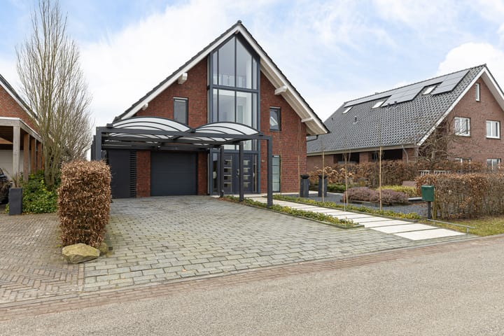 Spacious Waterfront Detached Home with Private Dock in Blauwestad — 12