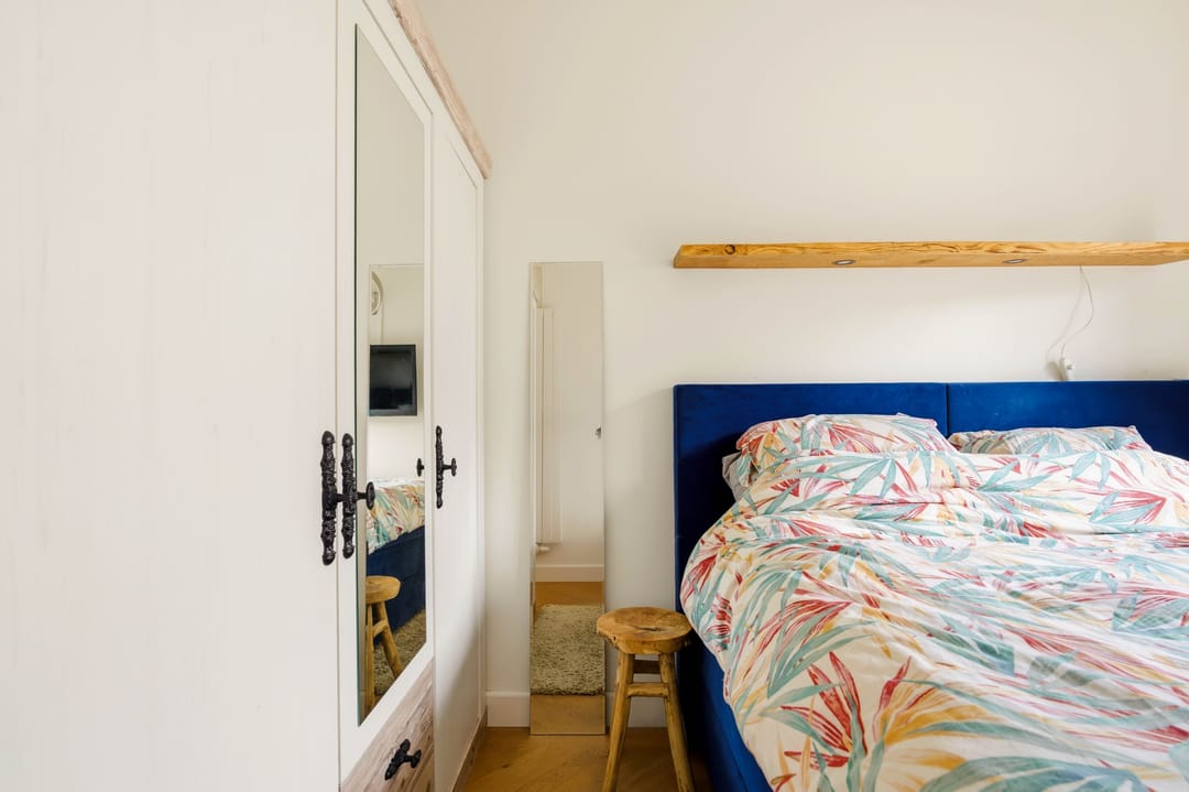 Modern renovated apartment with balcony in Amsterdam West — 32