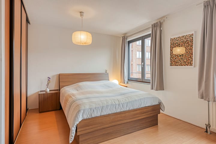 Spacious Corner Apartment with A+ Energy Label and Private Parking in Amsterdam Bijlmer — 15