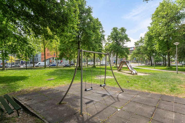 Spacious Corner Apartment with A+ Energy Label and Private Parking in Amsterdam Bijlmer — 59