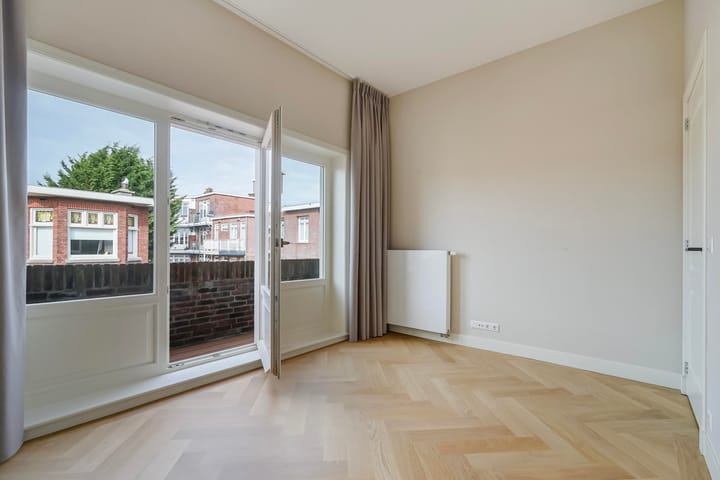 Photo 14 of Weissenbruchstraat 215