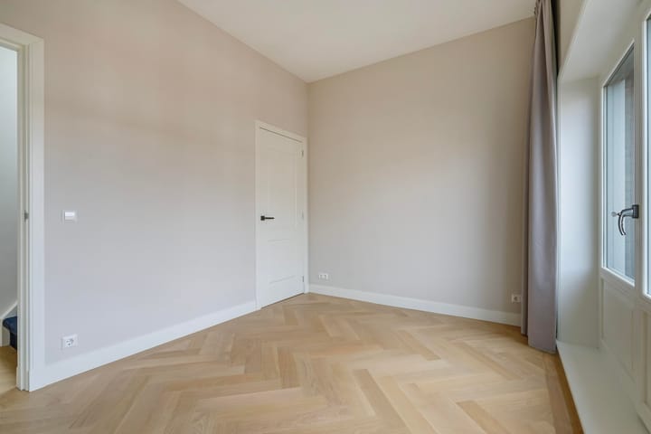 Photo 15 of Weissenbruchstraat 215