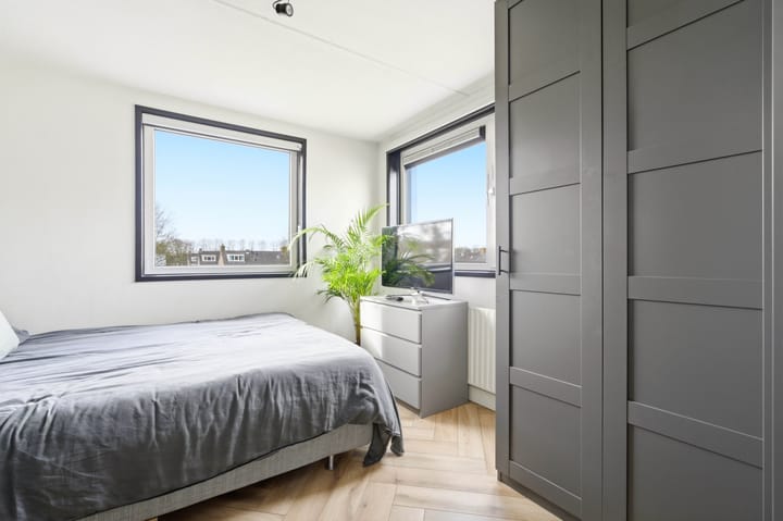 Photo 13 of Du Perronlaan 62