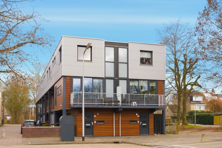 Photo 24 of Du Perronlaan 62