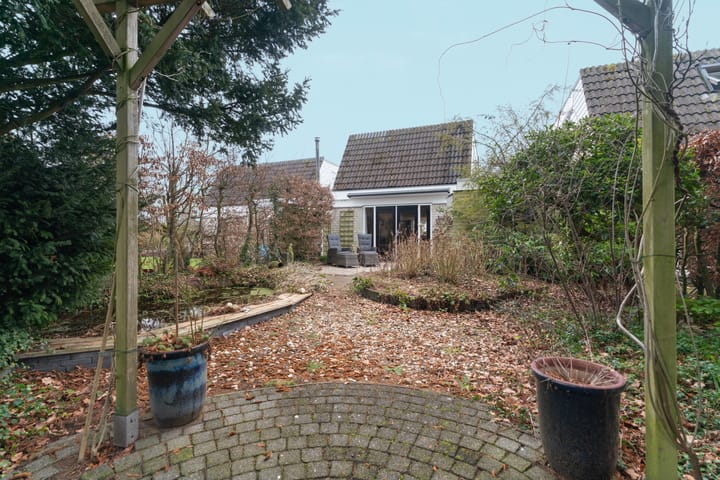 Foto 2 van Willem Keslaan 4