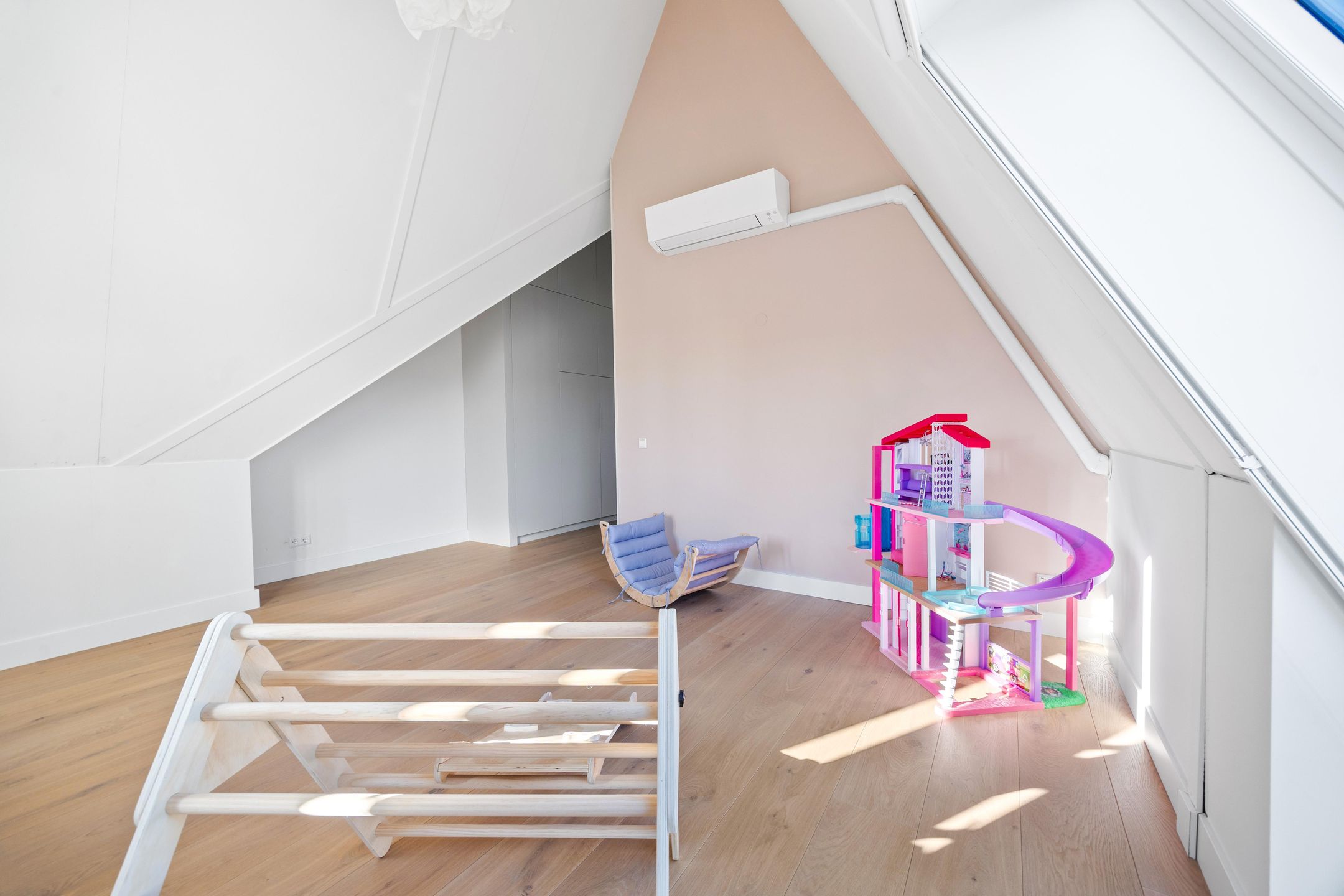 Photo 39 of Abdis Evastraat 31