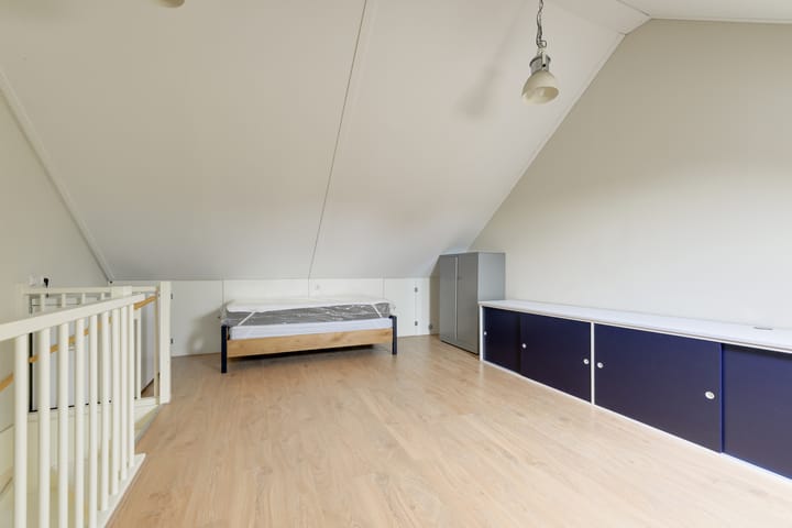 Energy-Efficient Terraced House with Underfloor Heating in Maasdijk — 41