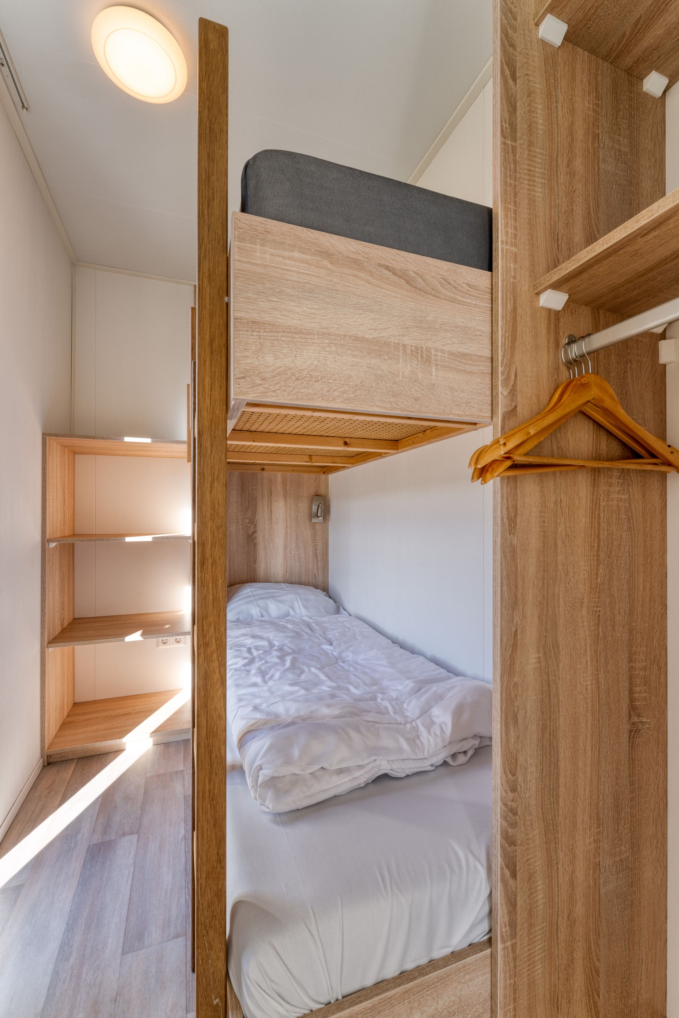 Photo 9 of Zeedijk 24-601