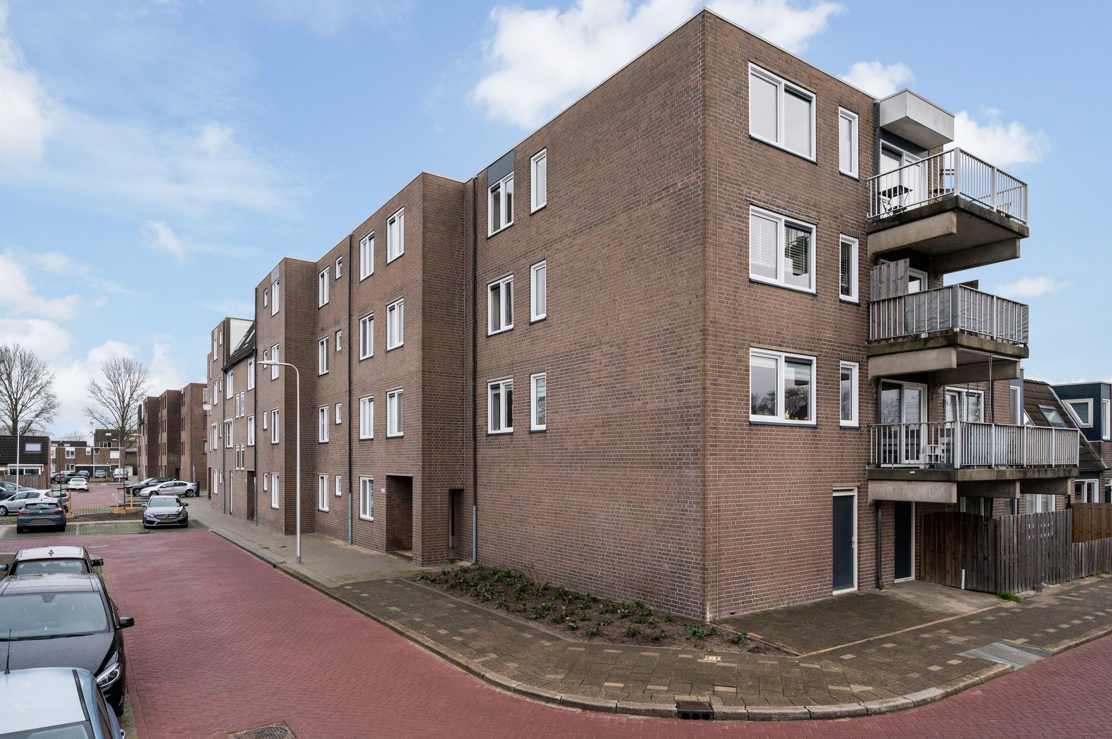 Foto 30 van Ringspoor 28