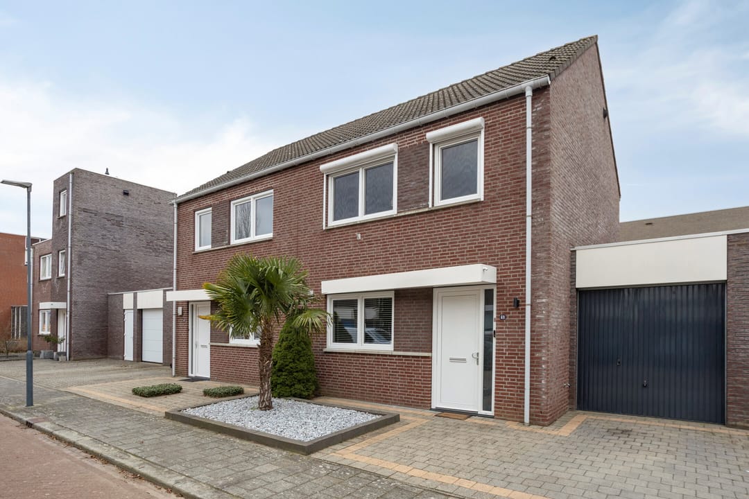 Photo 1 of Gijs van Aardennestraat 69