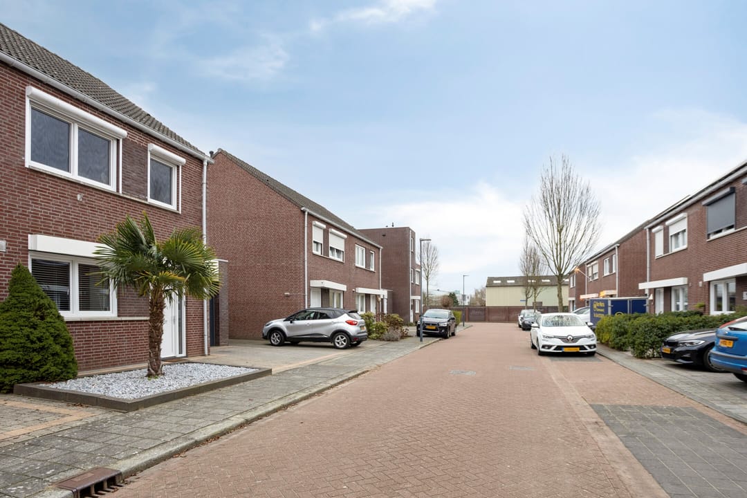 Photo 32 of Gijs van Aardennestraat 69